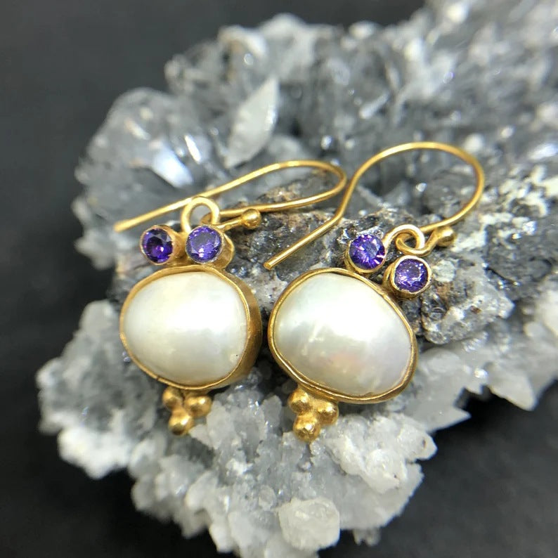 Classic Pearl Earring with Timeless Appeal