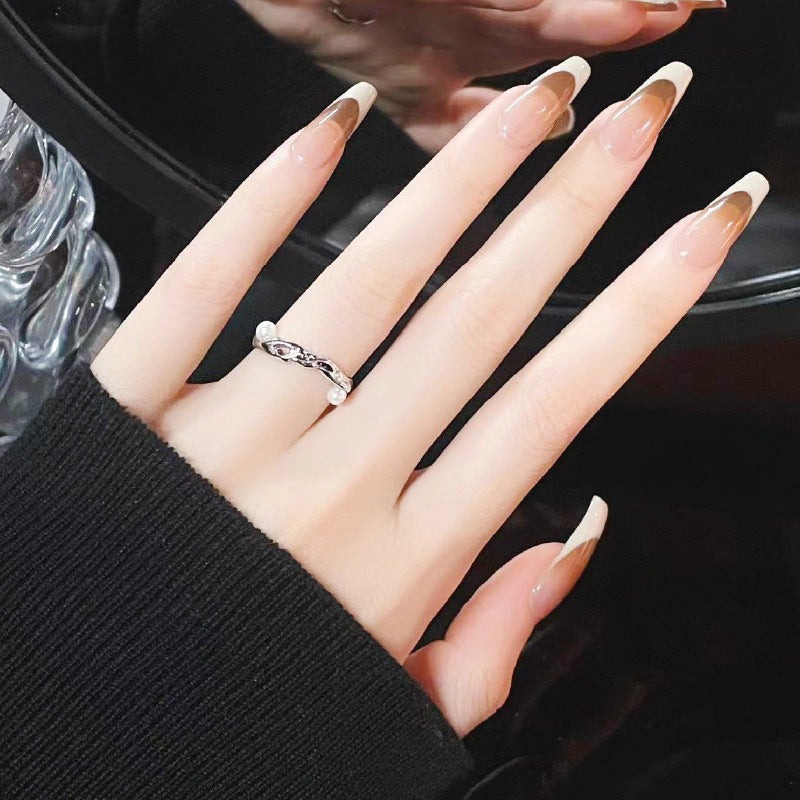 Charming Piece for Any Occasion