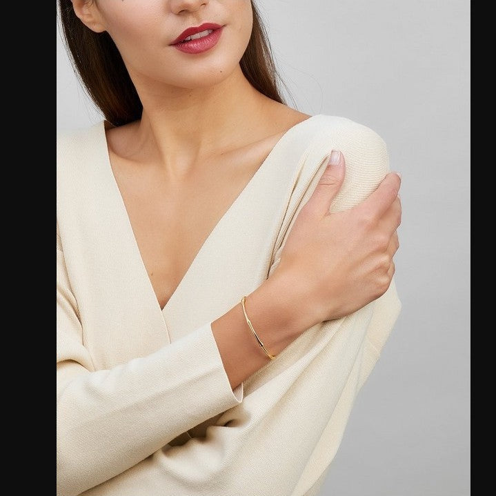 Charming Gold Bracelet for Any Occasion