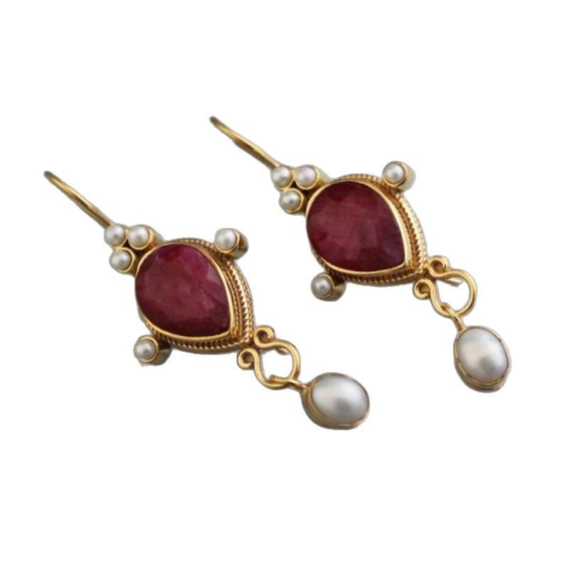 Beautiful Pearl Earring with Unique Style