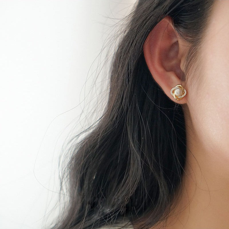 Elegant Pearl Earring for Every Occasion