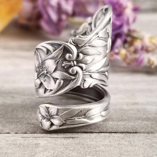 Classic Ring with Timeless Appeal