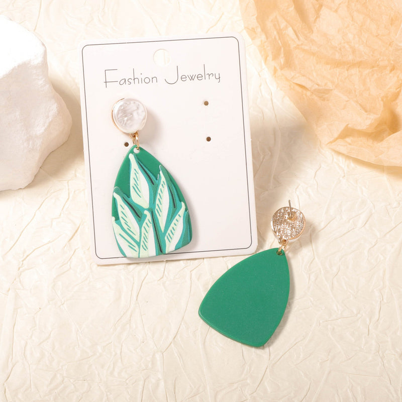 Classic Pearl Earring with Timeless Appeal