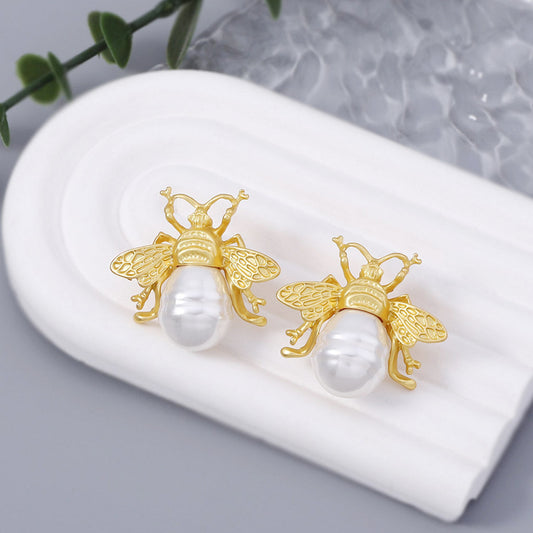 Stunning Pearl Earring for Daily Wear