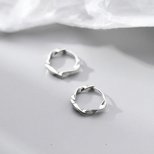 Charming Earring for Any Occasion