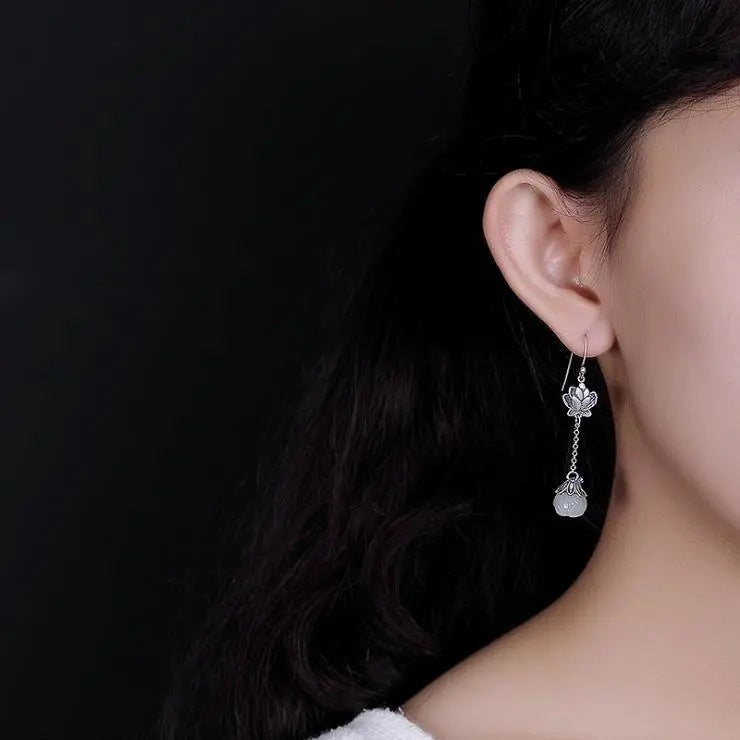 Elegant Silver Earring for Every Occasion