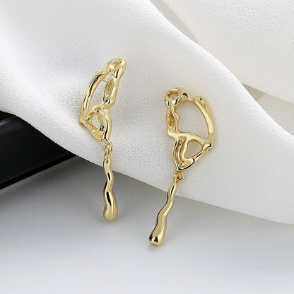 Elegant Gold Earring for Every Occasion