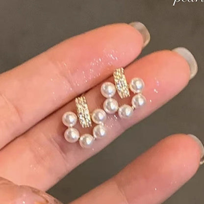 Stunning Pearl Earring for Daily Wear