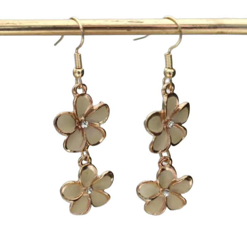 Elegant Gold Earring for Every Occasion