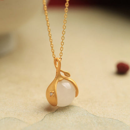 Beautiful Gold Necklace with Unique Style