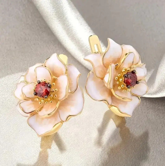 Charming Earring for Any Occasion