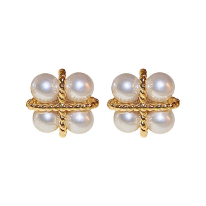 Stunning Pearl Earring for Daily Wear