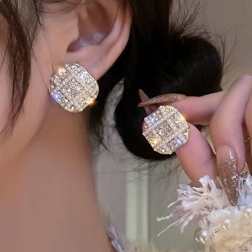 Vintage Handmade Earring