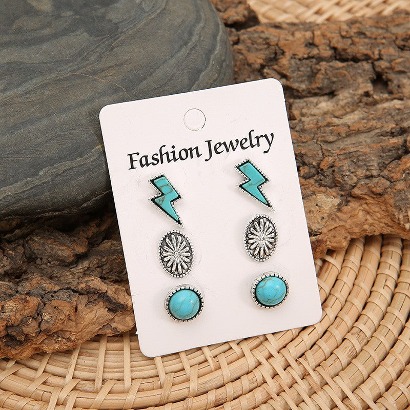 Classic Earring with Timeless Appeal