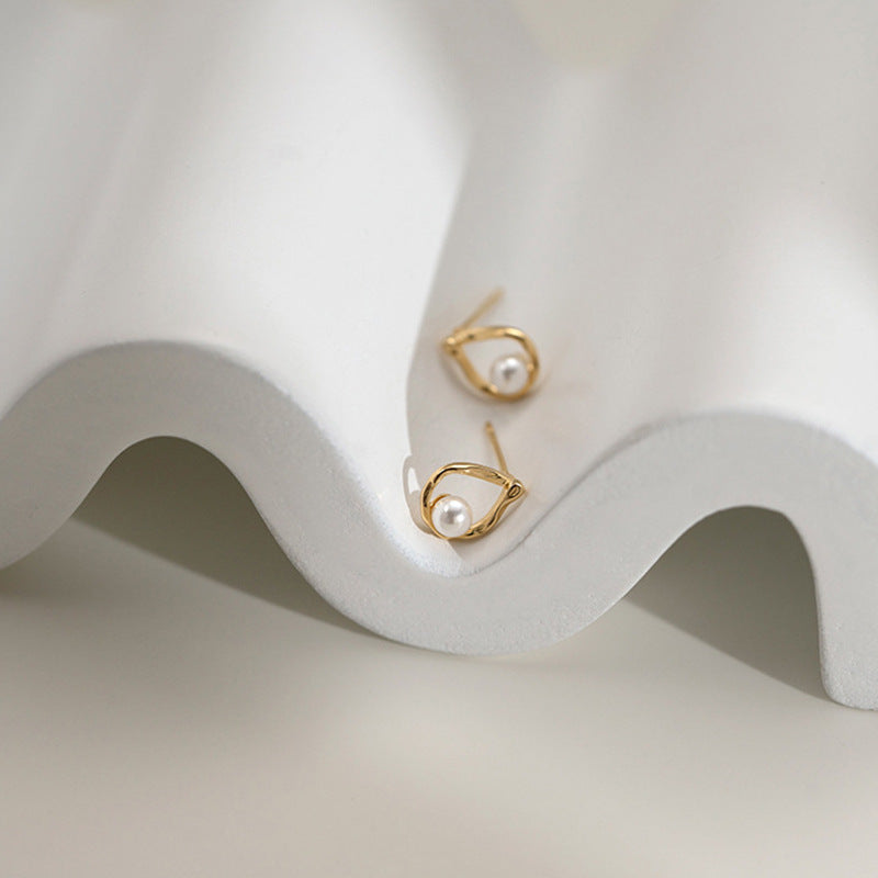 Charming Pearl Earring for Any Occasion
