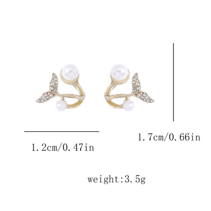 Beautiful Gold Earring with Unique Style