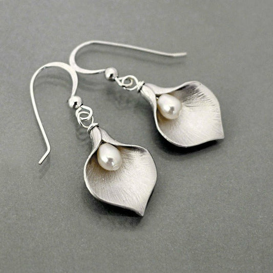 Beautiful Pearl Earring with Unique Style