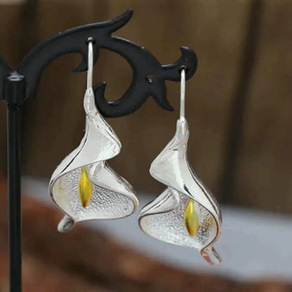Romantic Pearl Earring for Special Moments