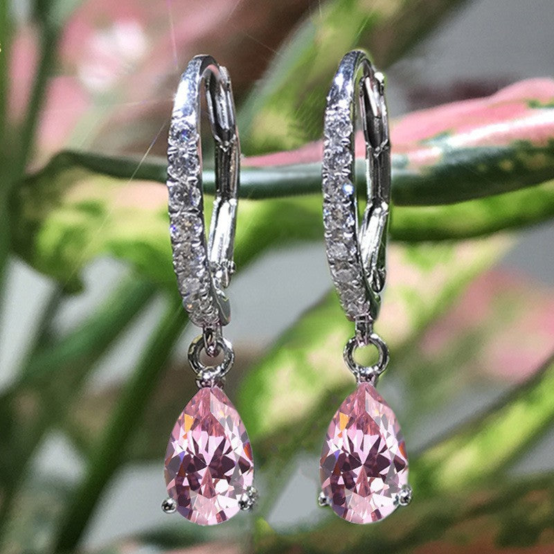 Charming Earring for Any Occasion