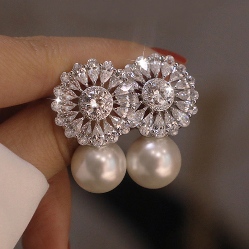 Classic Pearl Earring with Timeless Appeal