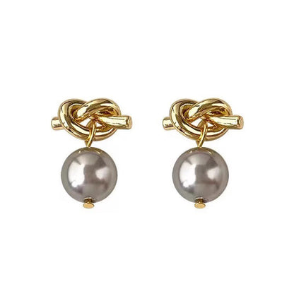 Beautiful Pearl Earring with Unique Style