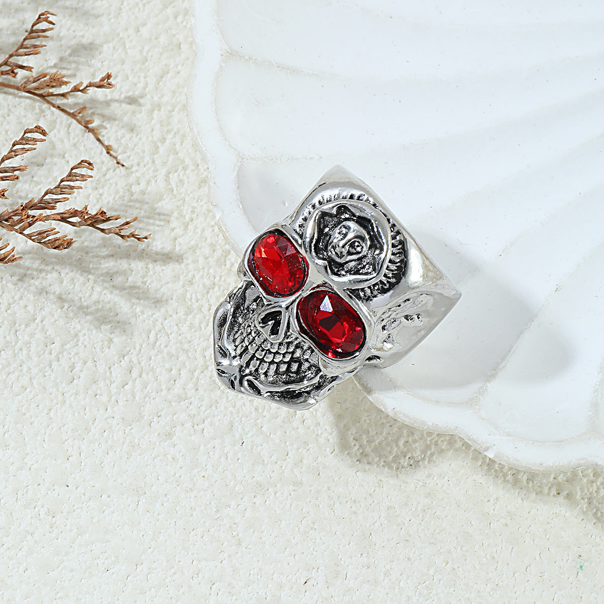 Beautiful Ring with Unique Style