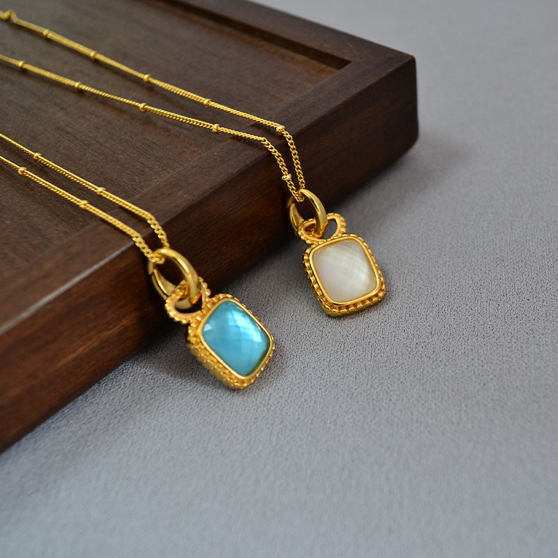 Romantic Gold Necklace for Special Moments