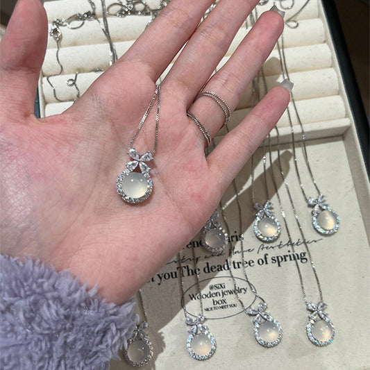 Stunning Necklace for Daily Wear