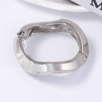Classic Bracelet with Timeless Appeal