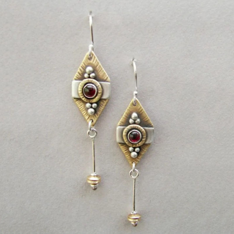 Charming Earring for Any Occasion