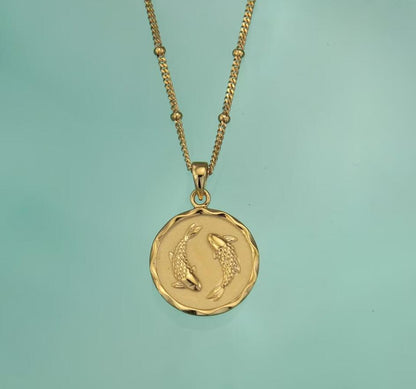 Beautiful Gold Necklace with Unique Style