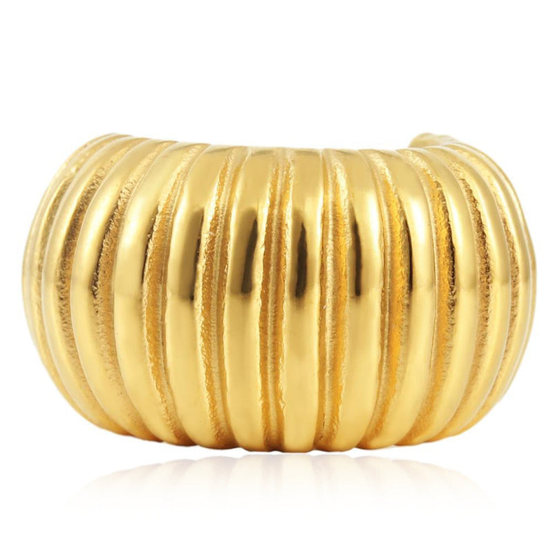 Stunning Gold Earring for Daily Wear