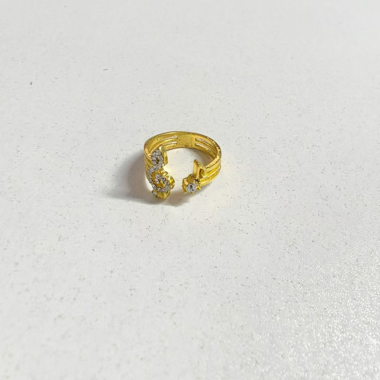 Stunning Ring for Daily Wear
