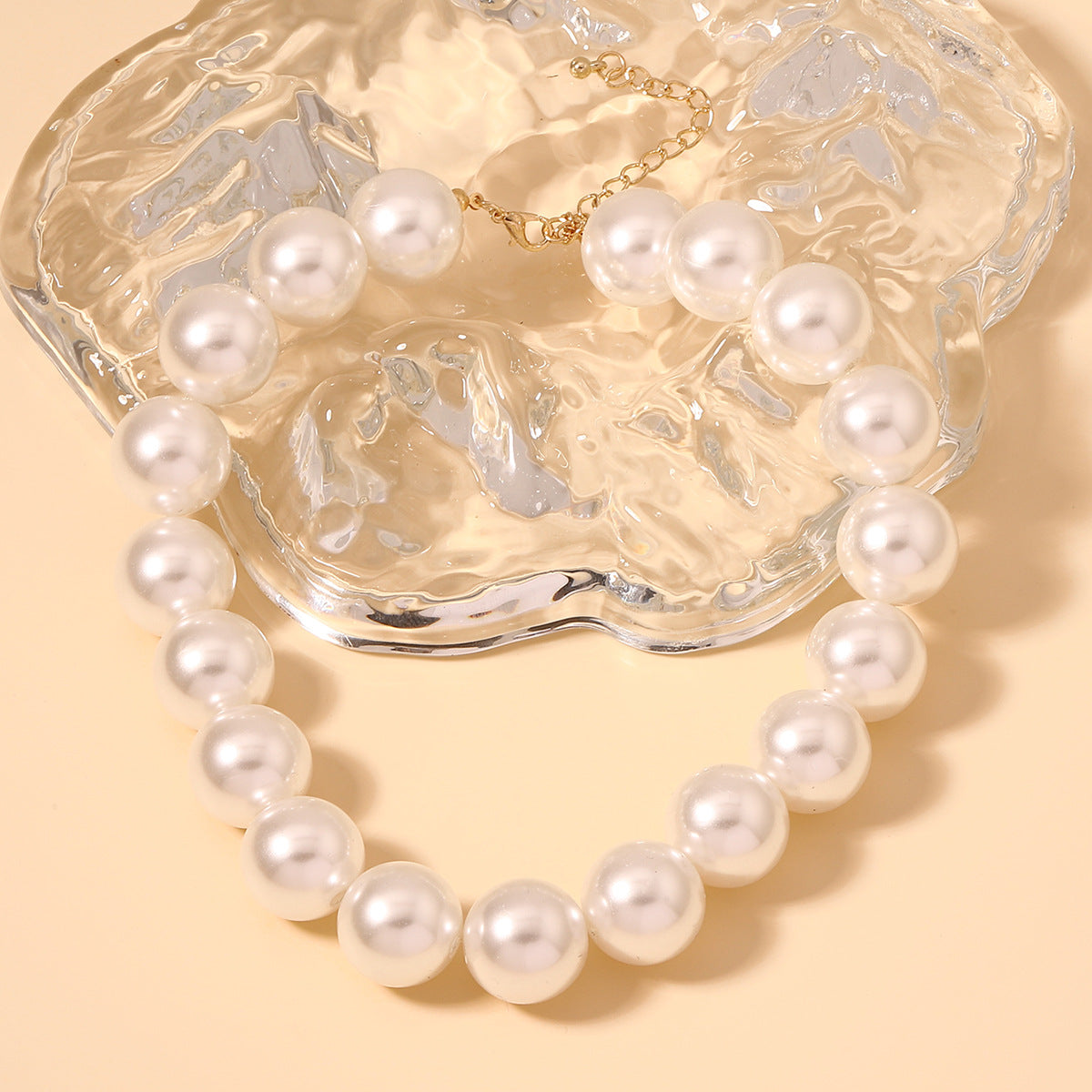 Stunning Pearl Necklace for Daily Wear