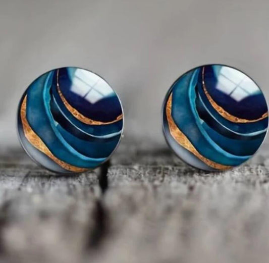 Charming Earring for Any Occasion