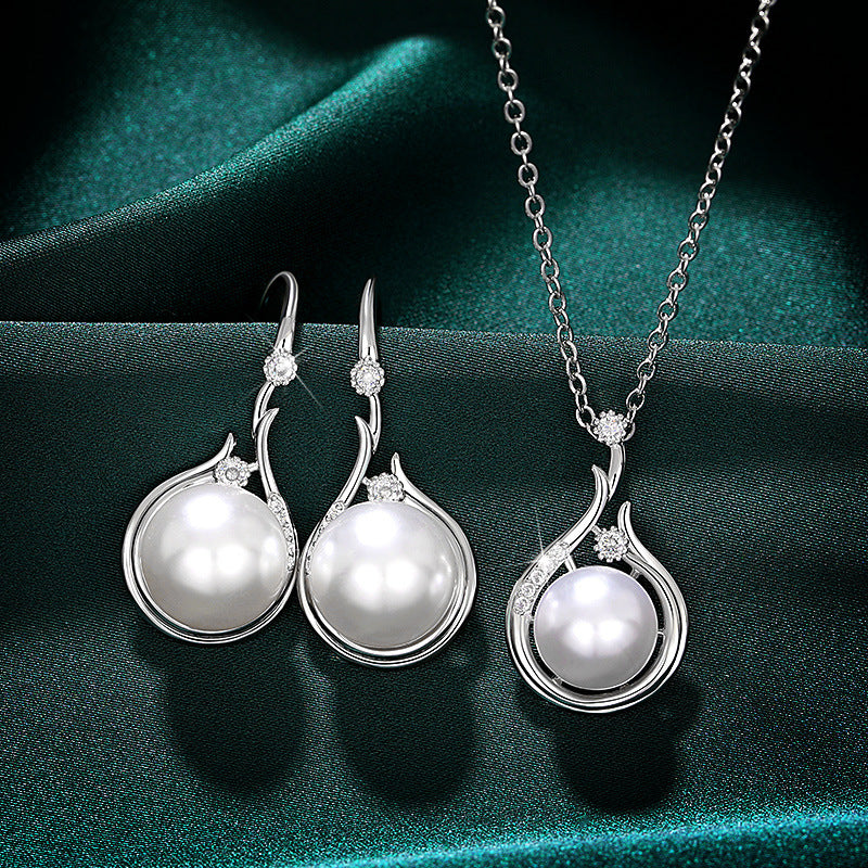Charming Pearl Necklace for Any Occasion