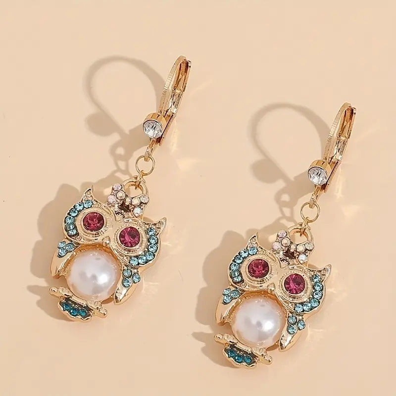 Beautiful Pearl Earring with Unique Style