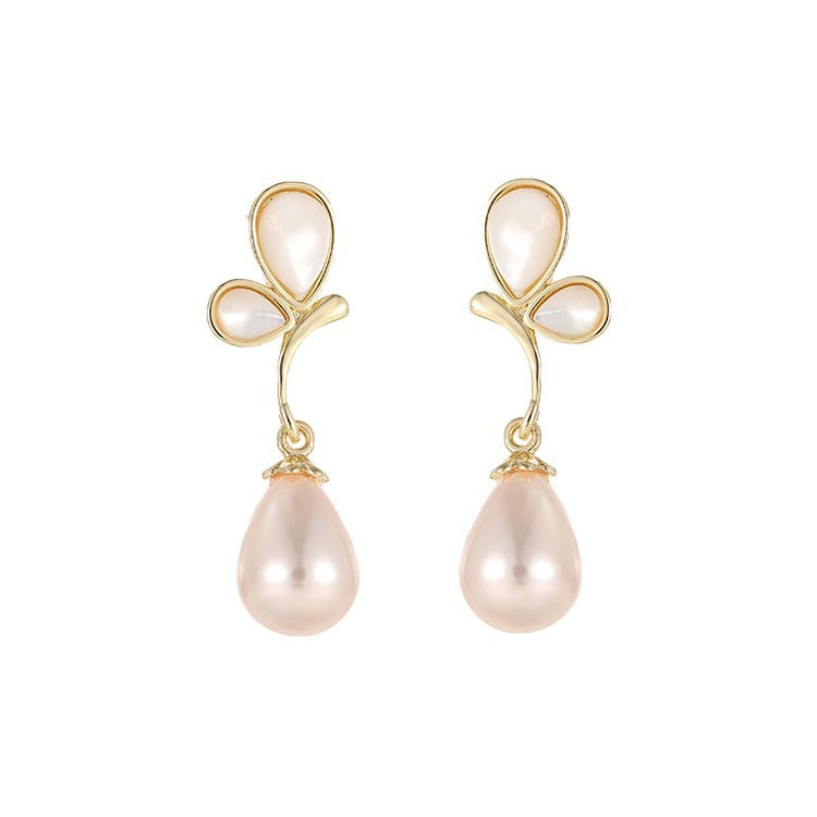 Stunning Pearl Earring for Daily Wear