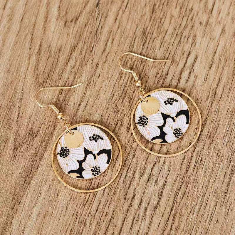Classic Earring with Timeless Appeal
