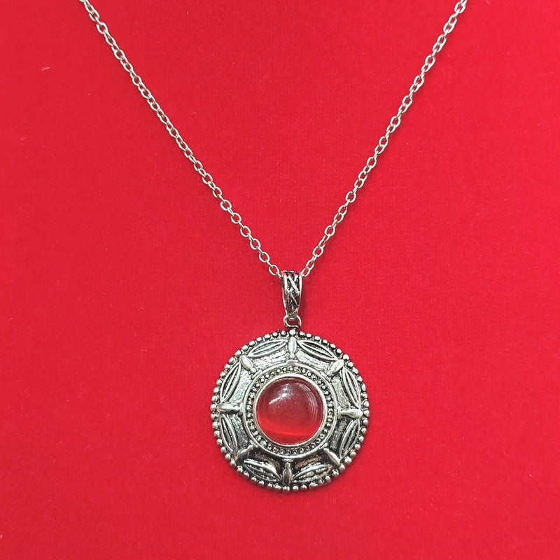 Classic Necklace with Timeless Appeal