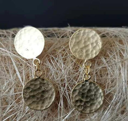 Charming Earring for Any Occasion