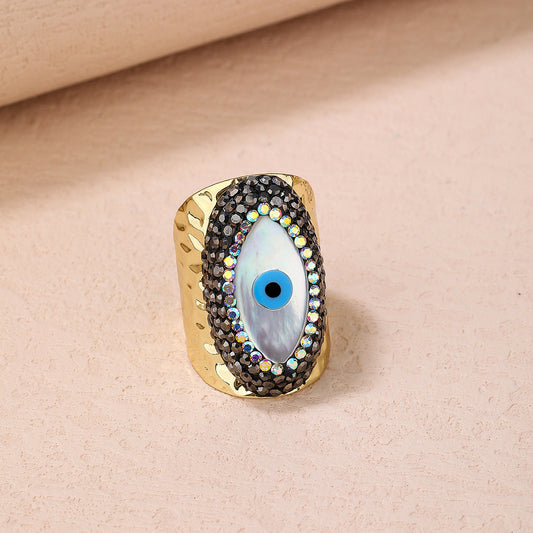 Charming Gold Ring for Any Occasion