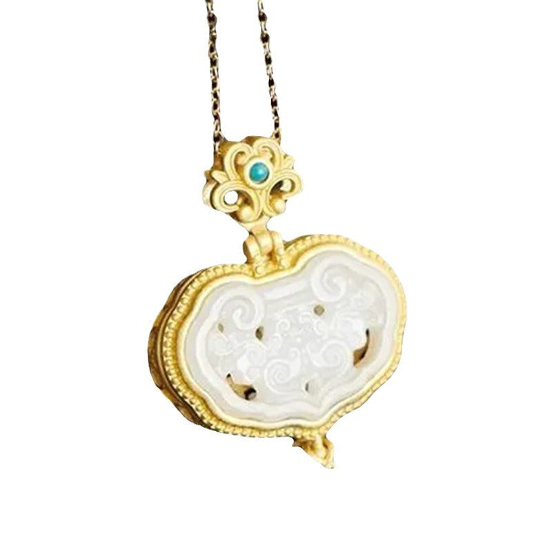 Romantic Silver Necklace for Special Moments