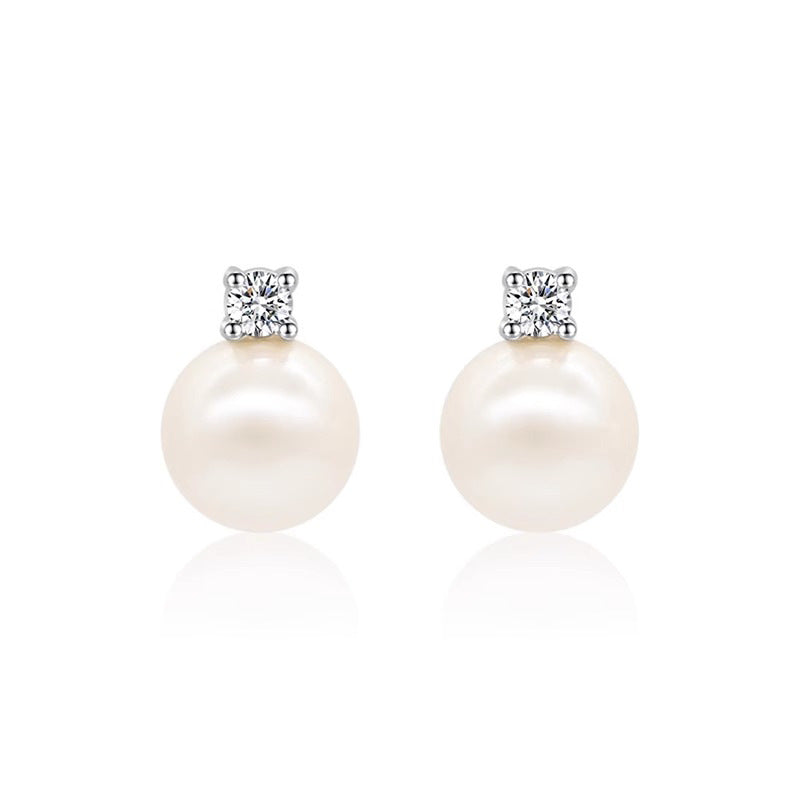 Delicate Artisan Pearl Earring