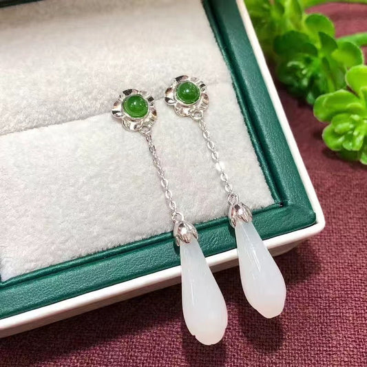 Elegant Silver Earring for Every Occasion