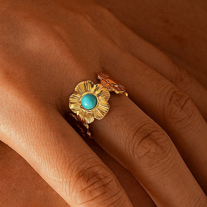 Romantic Gold Bracelet for Special Moments