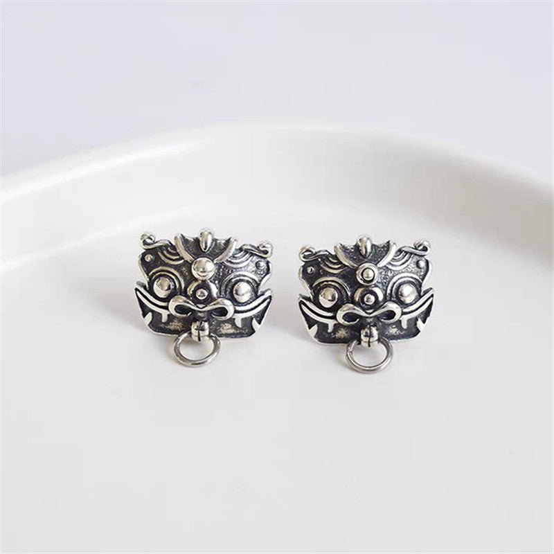 Romantic Silver Earring for Special Moments