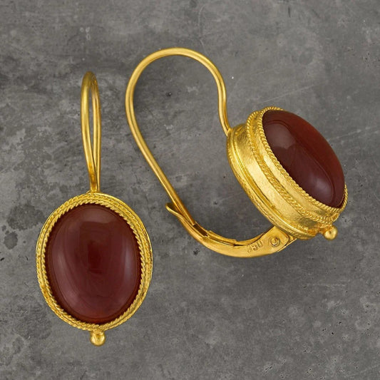 Charming Earring for Any Occasion