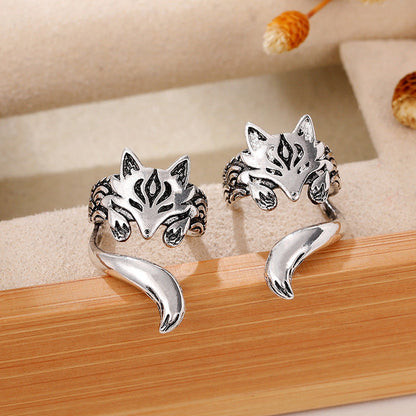 Classic Silver Ring with Timeless Appeal