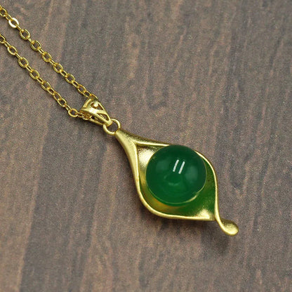 Beautiful Gold Necklace with Unique Style
